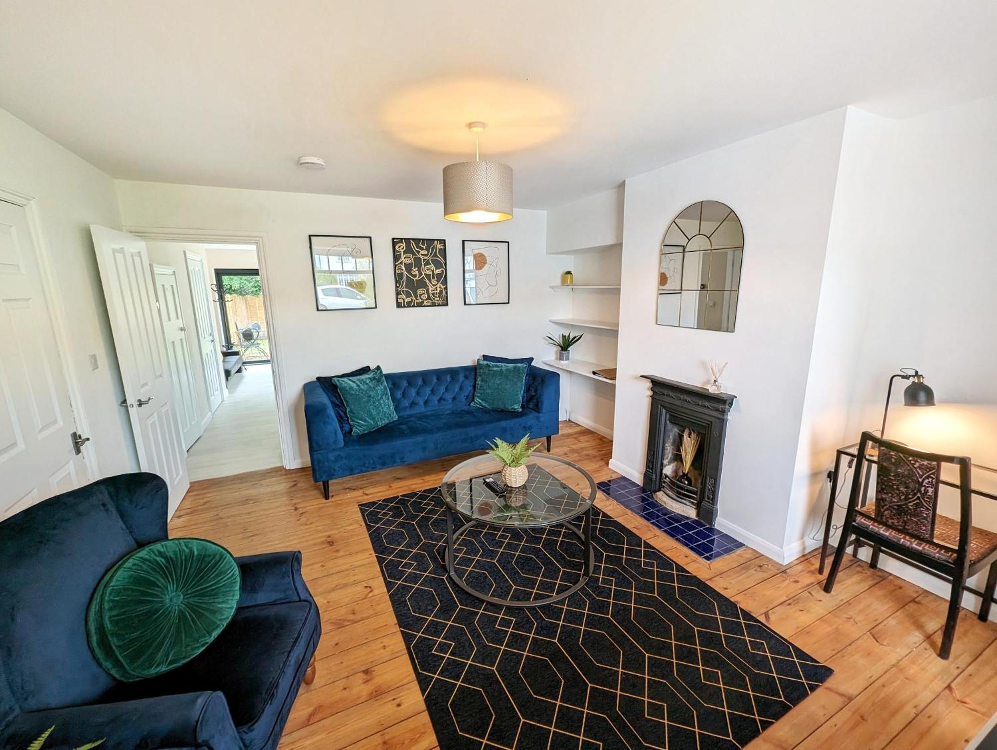 Central Cambridge, Charming 3-Bed House With Free Parking! Eksteriør bilde