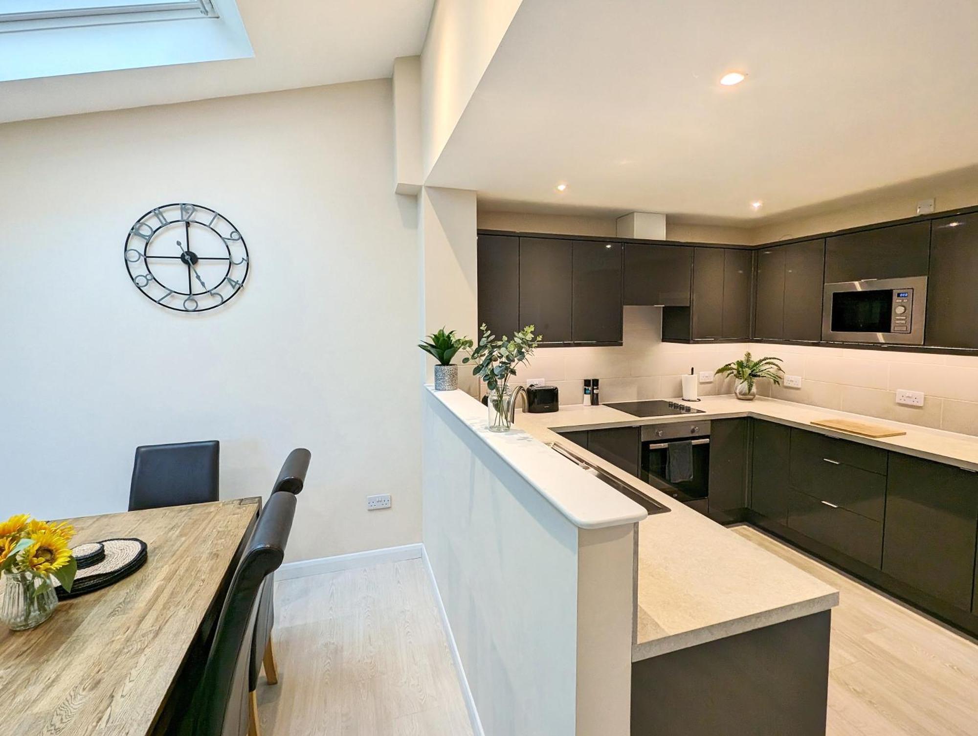 Central Cambridge, Charming 3-Bed House With Free Parking! Eksteriør bilde