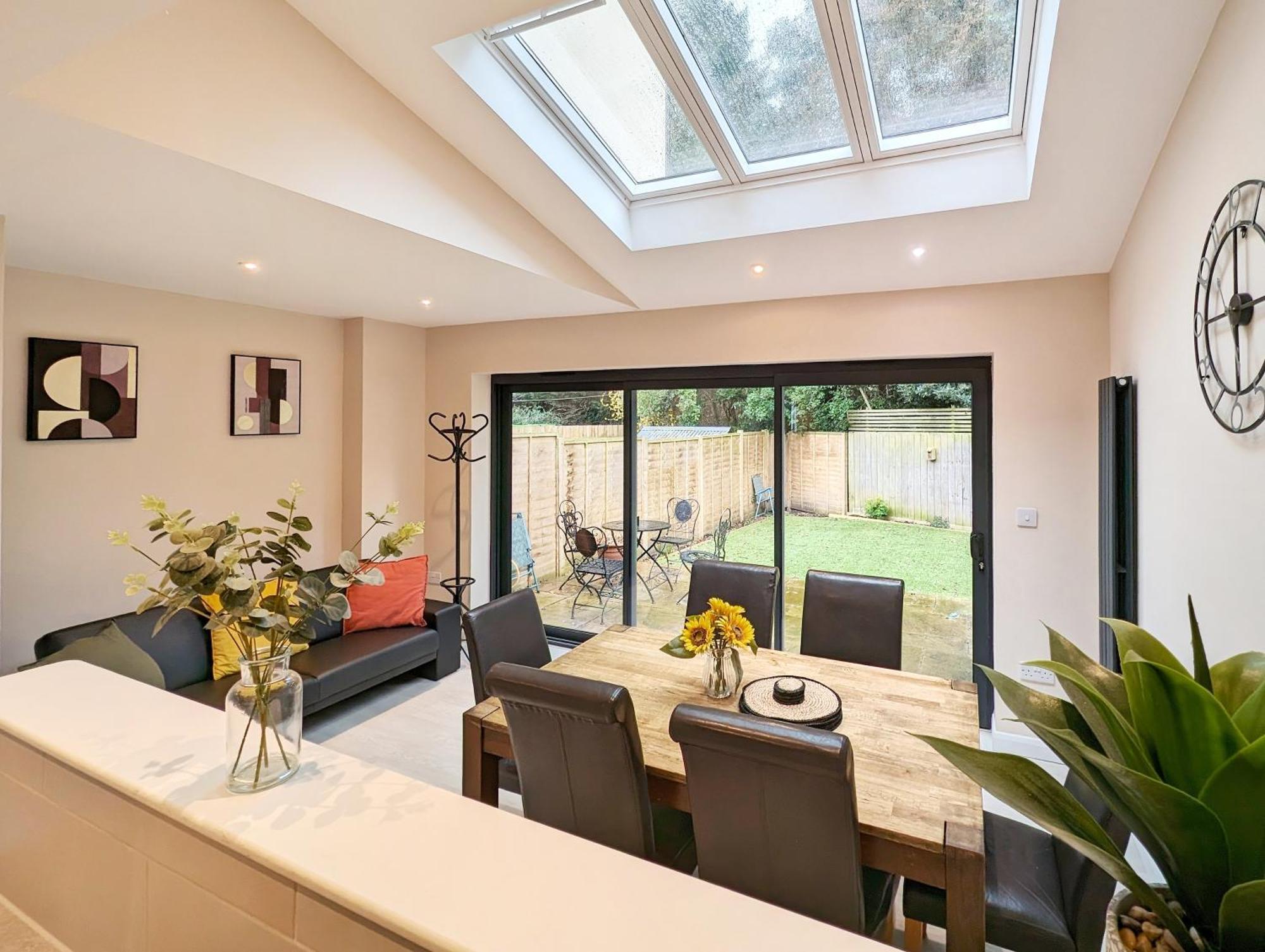 Central Cambridge, Charming 3-Bed House With Free Parking! Eksteriør bilde